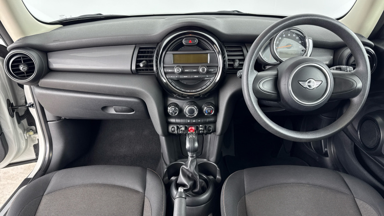 MINI Hatchback 1.5 Cooper 3dr Auto Petrol Hatchback